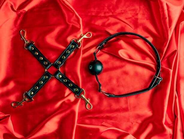 Body-safe pleasure toys